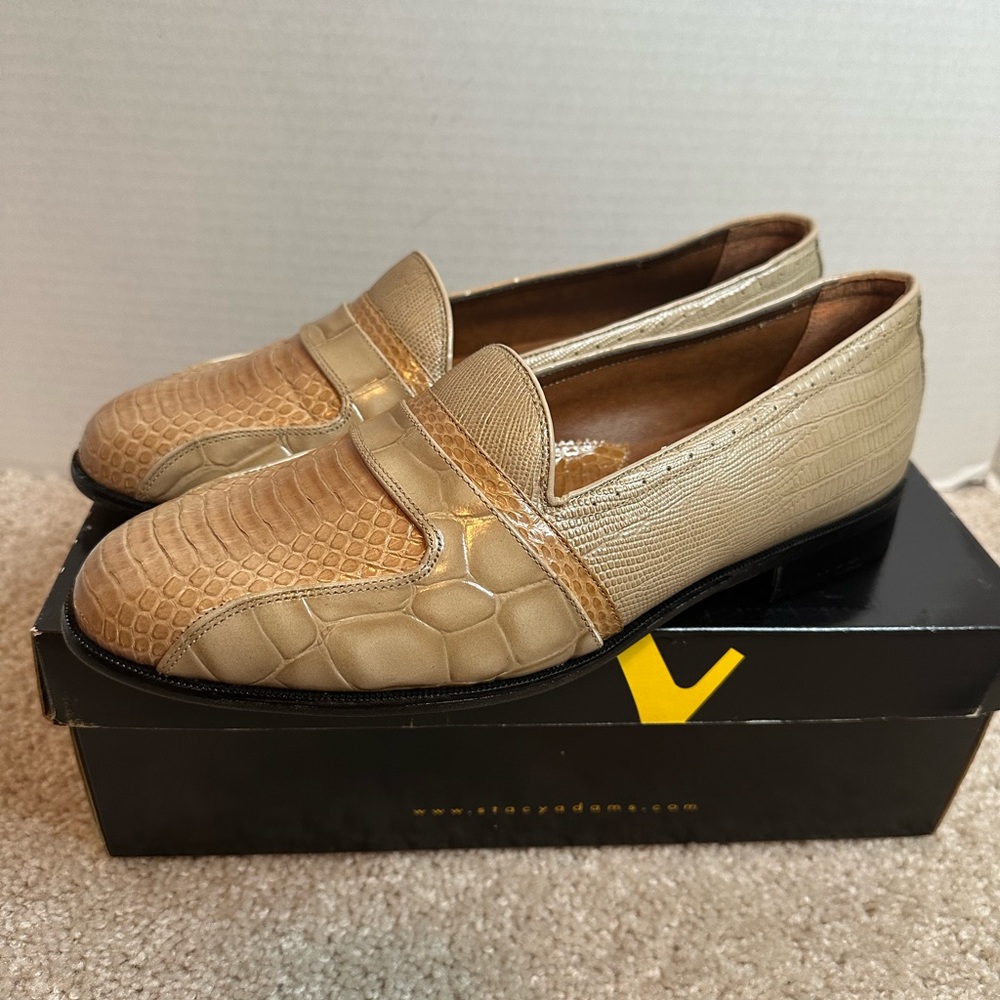 Stacy Adams Genuine Snake Pattern Tan Loafers, size 8M, New in Box